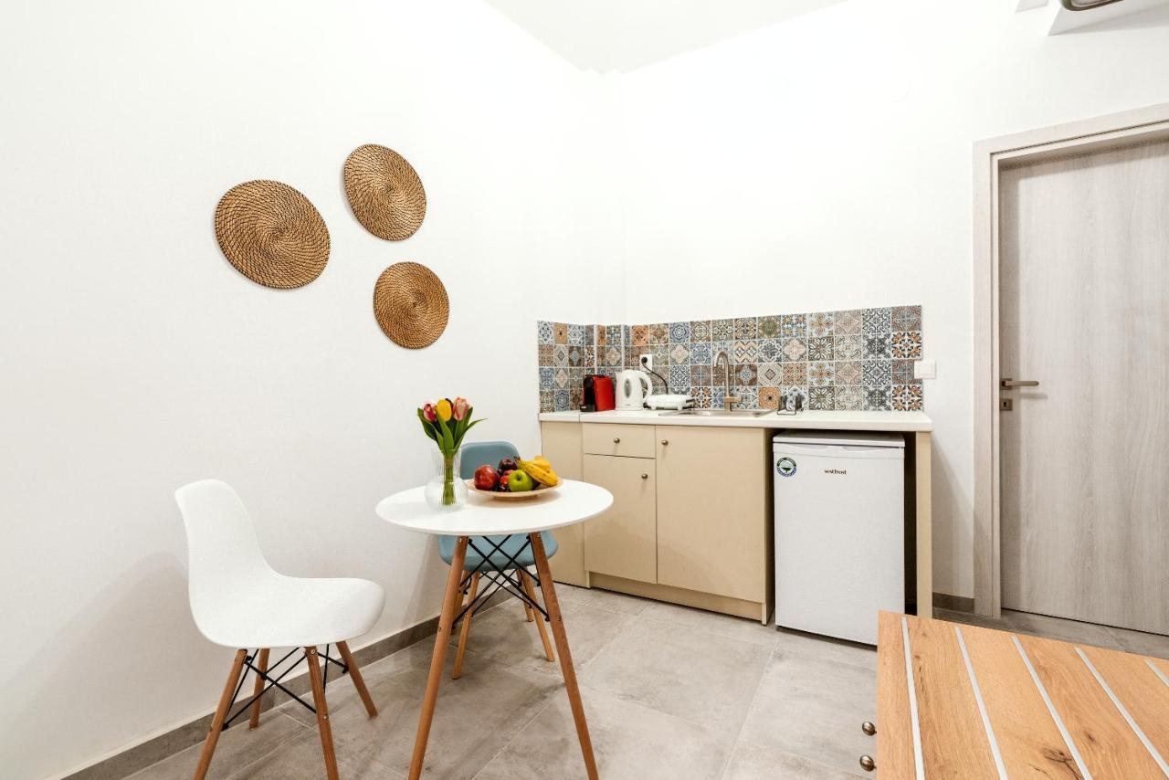 The 9 Project - Centre Apartment
